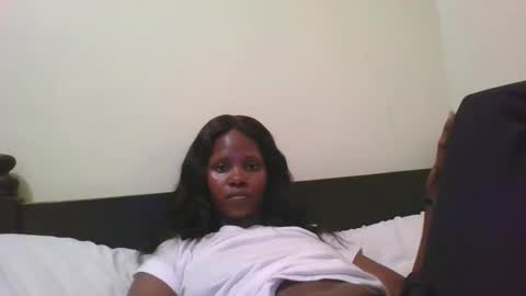 Snapshot of naughty_babe000 chatting on December 19, 2024, 4:24 pm alisha online show from December 19, 2024, 4:24 pm