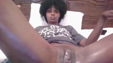 Snapshot of naughty_babe000 chatting on February 13, 2025, 7:13 am alisha online show from February 13, 2025, 7:13 am