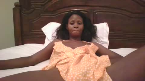 Snapshot of naughty_babe000 chatting on September 17, 2025, 5:20 am alisha online show from September 17, 2025, 5:20 am
