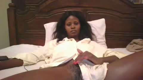 alisha online show from November 3, 2025, 7:37 pm