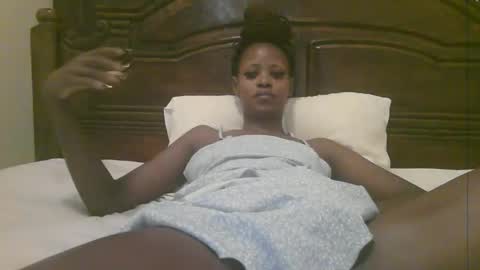 Snapshot of naughty_babe000 chatting on March 17, 2026, 5:22 am alisha online show from March 17, 2026, 5:22 am