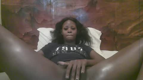 Snapshot of naughty_babe000 chatting on April 6, 2026, 8:15 am alisha online show from April 6, 2026, 8:15 am