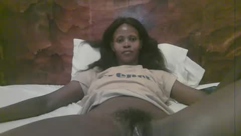 Snapshot of naughty_babe000 chatting on April 13, 2026, 7:47 am alisha online show from April 13, 2026, 7:47 am