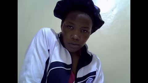 Snapshot of naughty_baddie5 chatting on November 2, 2025, 12:40 pm candy online show from November 2, 2025, 12:40 pm