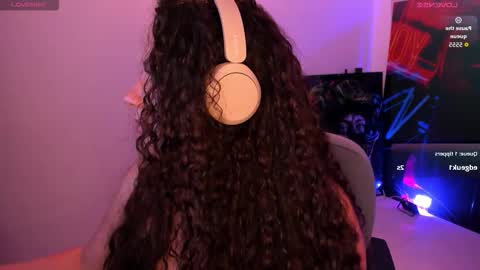 Snapshot of naughty_butt chatting on December 3, 2025, 11:36 pm Megan online show from December 3, 2025, 11:36 pm