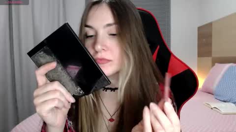 Ann online show from December 19, 2025, 3:24 am