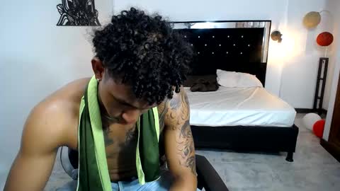 Snapshot of naughty_sebas_ chatting on February 19, 2025, 10:09 pm SEBAS online show from February 19, 2025, 10:09 pm