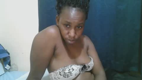 Snapshot of naughty_slender2 chatting on October 20, 2025, 2:12 am jn online show from October 20, 2025, 2:12 am