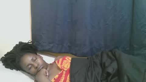 Snapshot of naughty_slender2 chatting on November 27, 2025, 8:11 pm jn online show from November 27, 2025, 8:11 pm