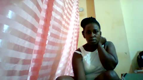 Snapshot of naughty_slender2 chatting on March 5, 2026, 11:50 am jn online show from March 5, 2026, 11:50 am