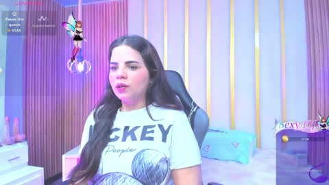 Stefany online show from May 8, 2026, 2:06 am