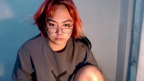 naughty_ursula21xxx online show from October 26, 2025, 3:51 pm