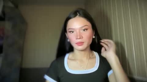 Snapshot of naughty_yuuna chatting on April 30, 2026, 3:46 am naughty_yuuna online show from April 30, 2026, 3:46 am