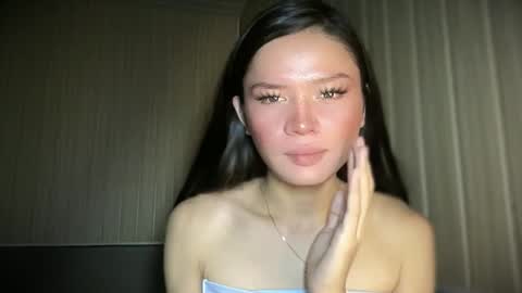 Snapshot of naughty_yuuna chatting on May 5, 2026, 3:03 am naughty_yuuna online show from May 5, 2026, 3:03 am
