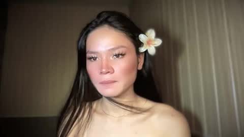 Snapshot of naughty_yuuna chatting on May 5, 2026, 5:10 pm naughty_yuuna online show from May 5, 2026, 5:10 pm