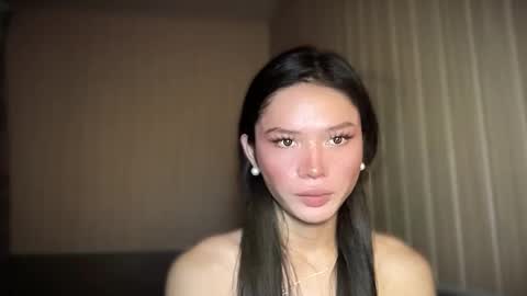 Snapshot of naughty_yuuna chatting on May 7, 2026, 3:45 am naughty_yuuna online show from May 7, 2026, 3:45 am