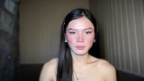 Snapshot of naughty_yuuna chatting on May 7, 2026, 3:50 pm naughty_yuuna online show from May 7, 2026, 3:50 pm