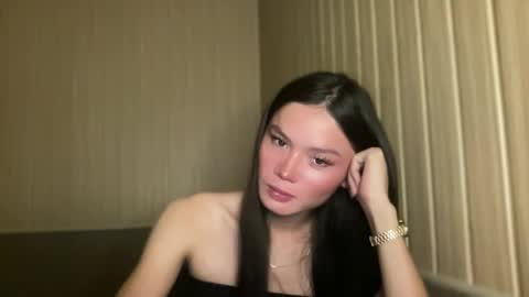 Snapshot of naughty_yuuna chatting on May 23, 2026, 2:54 pm naughty_yuuna online show from May 23, 2026, 2:54 pm