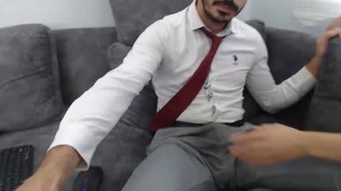 naughty pervert masterboy online show from September 17, 2025, 6:37 am