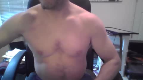 naughtybutnice6_9 online show from November 12, 2025, 12:16 pm