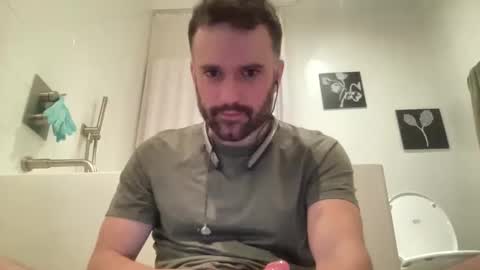 Snapshot of naughtycanadian69 chatting on January 19, 2025, 2:47 am naughtycanadian69 online show from January 19, 2025, 2:47 am