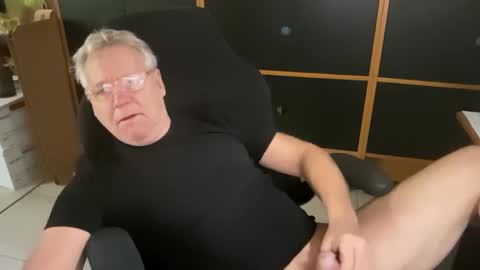 Snapshot of naughtydaddyla chatting on November 13, 2025, 6:29 pm naughtydaddyla online show from November 13, 2025, 6:29 pm