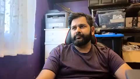 sakhtlaundaz online show from November 17, 2025, 2:34 pm