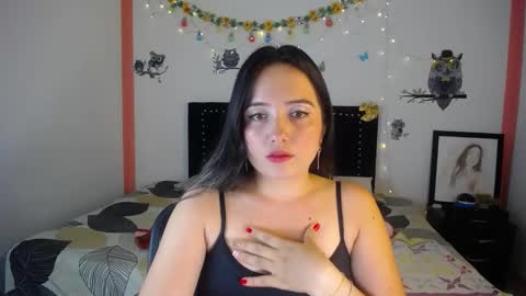 Snapshot of naughtygirl_mmm chatting on January 2, 2025, 7:07 pm Valeria online show from January 2, 2025, 7:07 pm