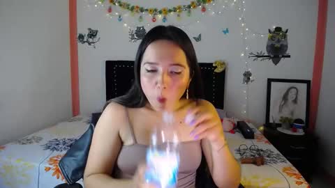 Snapshot of naughtygirl_mmm chatting on February 11, 2025, 10:07 pm Valeria online show from February 11, 2025, 10:07 pm