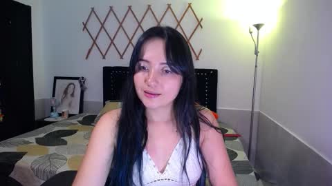 Snapshot of naughtygirl_mmm chatting on September 26, 2025, 1:20 am Valeria online show from September 26, 2025, 1:20 am