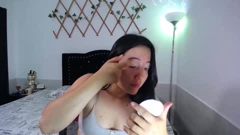 Snapshot of naughtygirl_mmm chatting on January 6, 2026, 8:01 pm Valeria online show from January 6, 2026, 8:01 pm