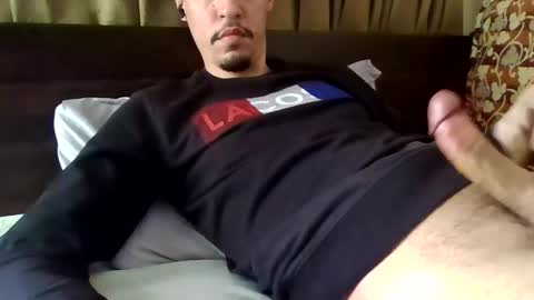 naughtyguy556677 online show from May 8, 2026, 3:39 pm