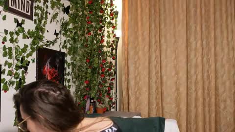 Mya Alexya online show from October 19, 2025, 1:01 pm