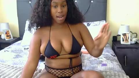 naughtyhottie99 online show from April 29, 2026, 9:35 am