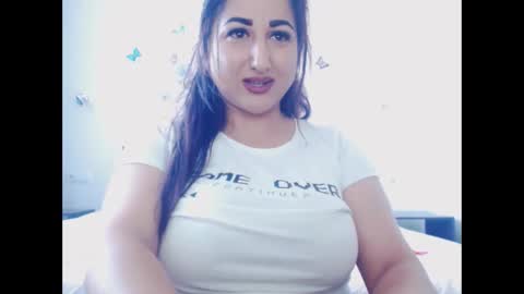 Snapshot of naughtymaya4you chatting on September 10, 2025, 8:03 am naughtymaya4you online show from September 10, 2025, 8:03 am