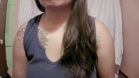 Snapshot of naughtymom_33 chatting on March 17, 2026, 9:07 pm naughtymom_33 online show from March 17, 2026, 9:07 pm