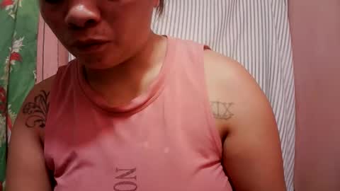 Snapshot of naughtymom_33 chatting on April 14, 2026, 8:48 pm naughtymom_33 online show from April 14, 2026, 8:48 pm