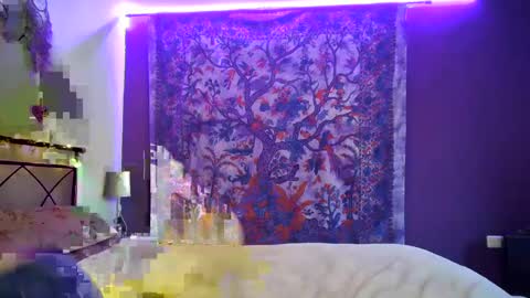 naughtynymph01 online show from December 10, 2024, 1:55 pm