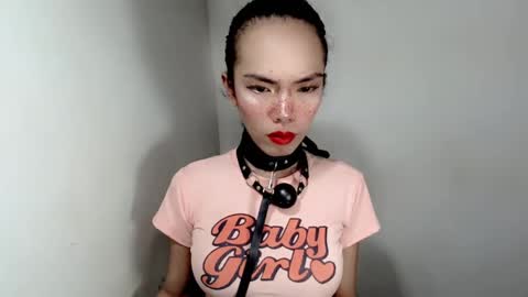 naughtypetiteangel online show from November 25, 2025, 9:48 pm