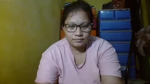 Snapshot of naughtypinay08 chatting on October 14, 2025, 2:29 pm juls online show from October 14, 2025, 2:29 pm