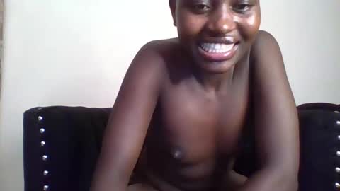 naughtyqueen12 online show from February 21, 2025, 2:16 pm