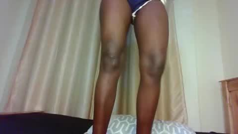 naughtyqueen12 online show from November 15, 2025, 12:19 am