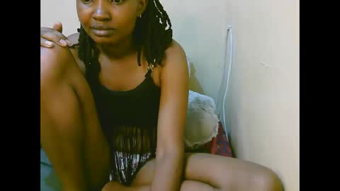 naughtyqueen online show from November 12, 2025, 12:00 am