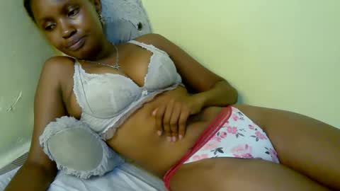 Snapshot of naughtysammur25 chatting on February 2, 2026, 12:09 am naughtyqueen online show from February 2, 2026, 12:09 am