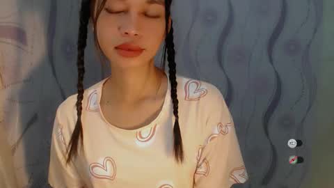 Snapshot of naughtysunshinepinay chatting on April 10, 2026, 12:27 am Celine online show from April 10, 2026, 12:27 am