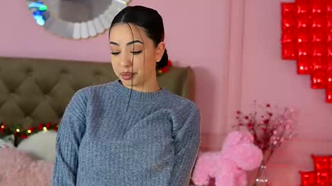 Snapshot of naugthymilfx chatting on February 19, 2026, 5:14 am Nico online show from February 19, 2026, 5:14 am