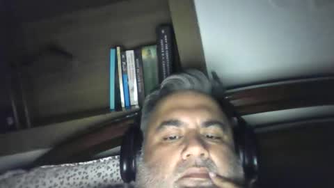 nav7576 online show from April 17, 2026, 8:45 pm