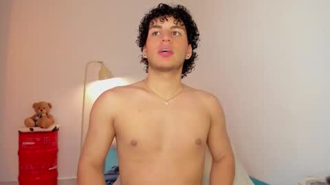 Snapshot of naxttan chatting on November 10, 2025, 7:29 am Natan online show from November 10, 2025, 7:29 am