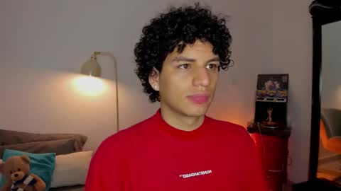 Snapshot of naxttan chatting on December 17, 2025, 1:22 am Natan online show from December 17, 2025, 1:22 am