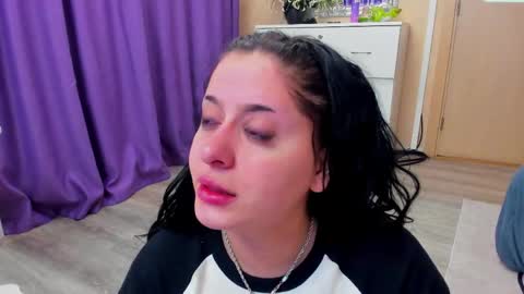 Eliza online show from April 8, 2026, 5:18 am